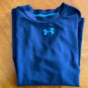 Boys sz XL Under Armour long sleeve all season athletic shirt